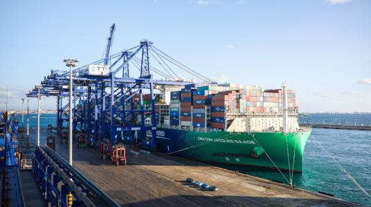 Le Groupe CMA CGM renforce sa position d’opérateur de terminal en Méditerranée et devient actionnaire du terminal TTIA d’Algésiras