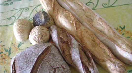 Verser de l’huile alimentaire usagée dans les égouts n’est pas une solution acceptable. Une société locale, Kilimanjaro Environnement, décline au Maroc le concept de collecte et de transformation d’un