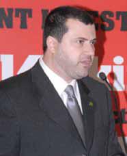 Savola tend la main à Lesieur