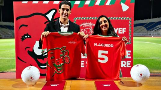Nayef Aguerd devient ambassadeur de La Vache qui rit au Maroc