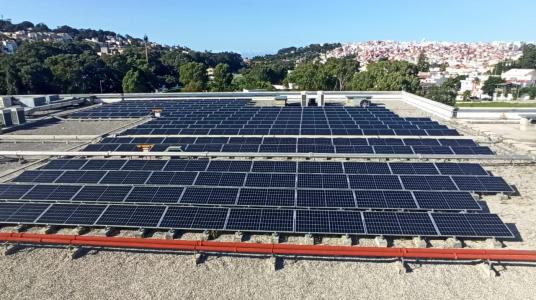 Aradei Capital et LabelVie lancent un programme d’envergure pour équiper leurs sites en centrales solaires photovoltaïques