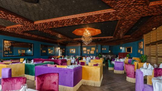 Le Kenzi Solazur enrichit son offre gastronomique avec l’ouverture de trois nouveaux lieux de restauration signés Le Relais Groupe